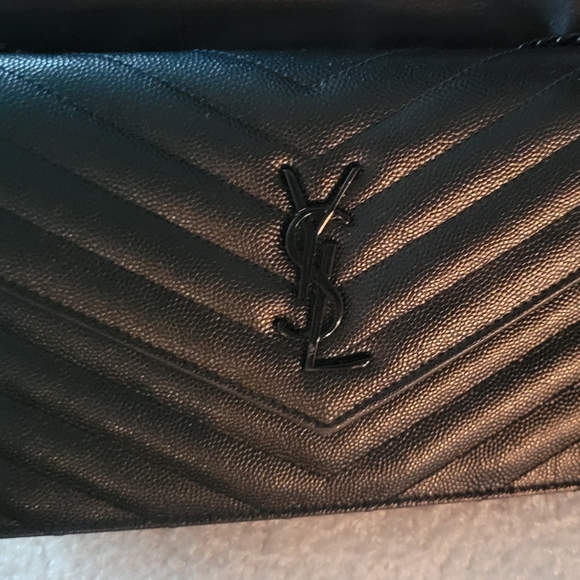 Authentic YSL WOC - Picture 9 of 11
